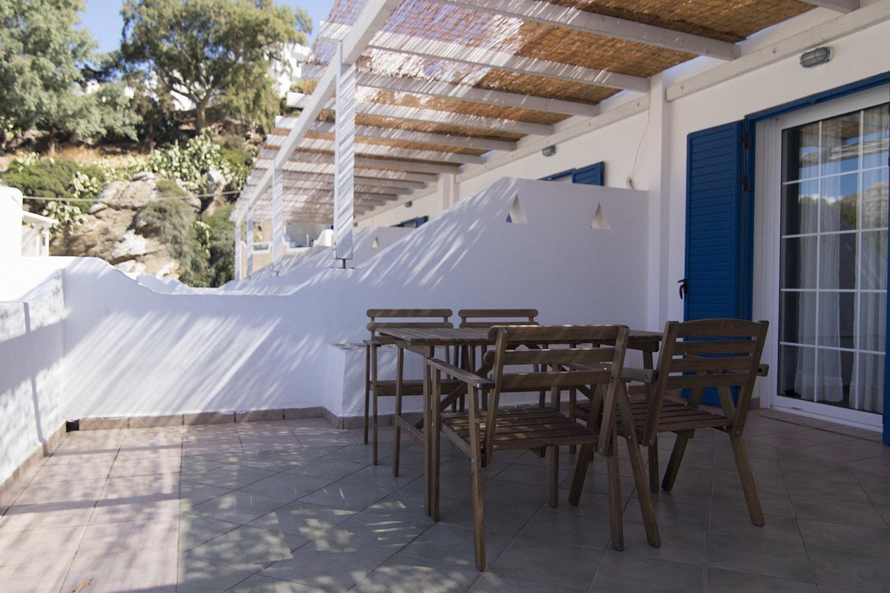 Armadoros Hotel / Ios Backpackers Экстерьер фото