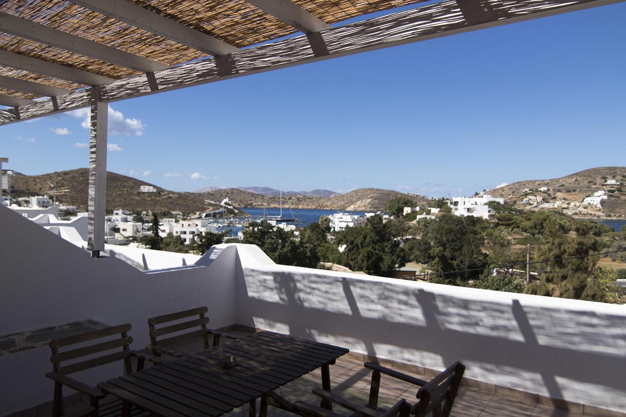 Armadoros Hotel / Ios Backpackers Экстерьер фото