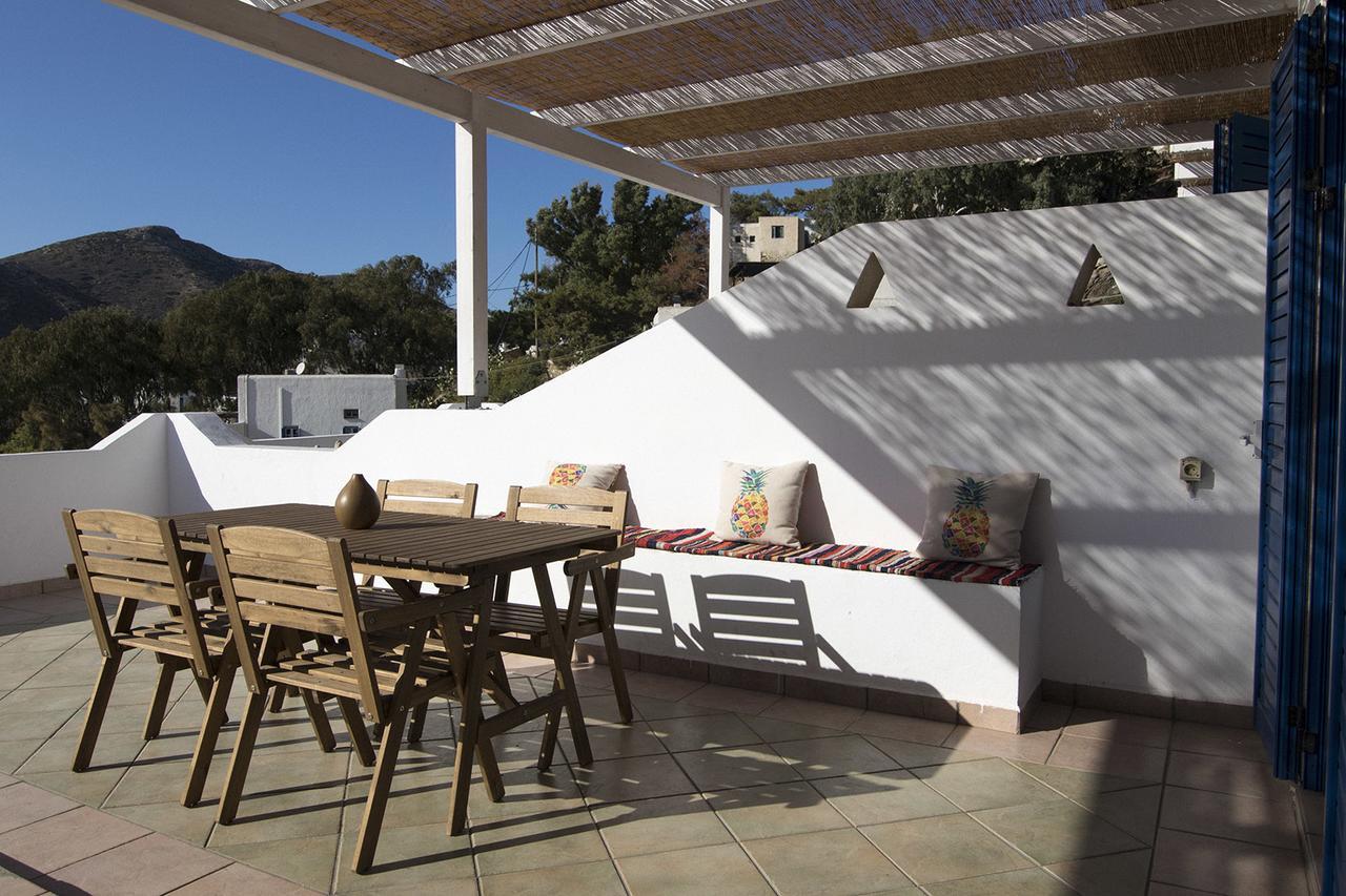 Armadoros Hotel / Ios Backpackers Экстерьер фото
