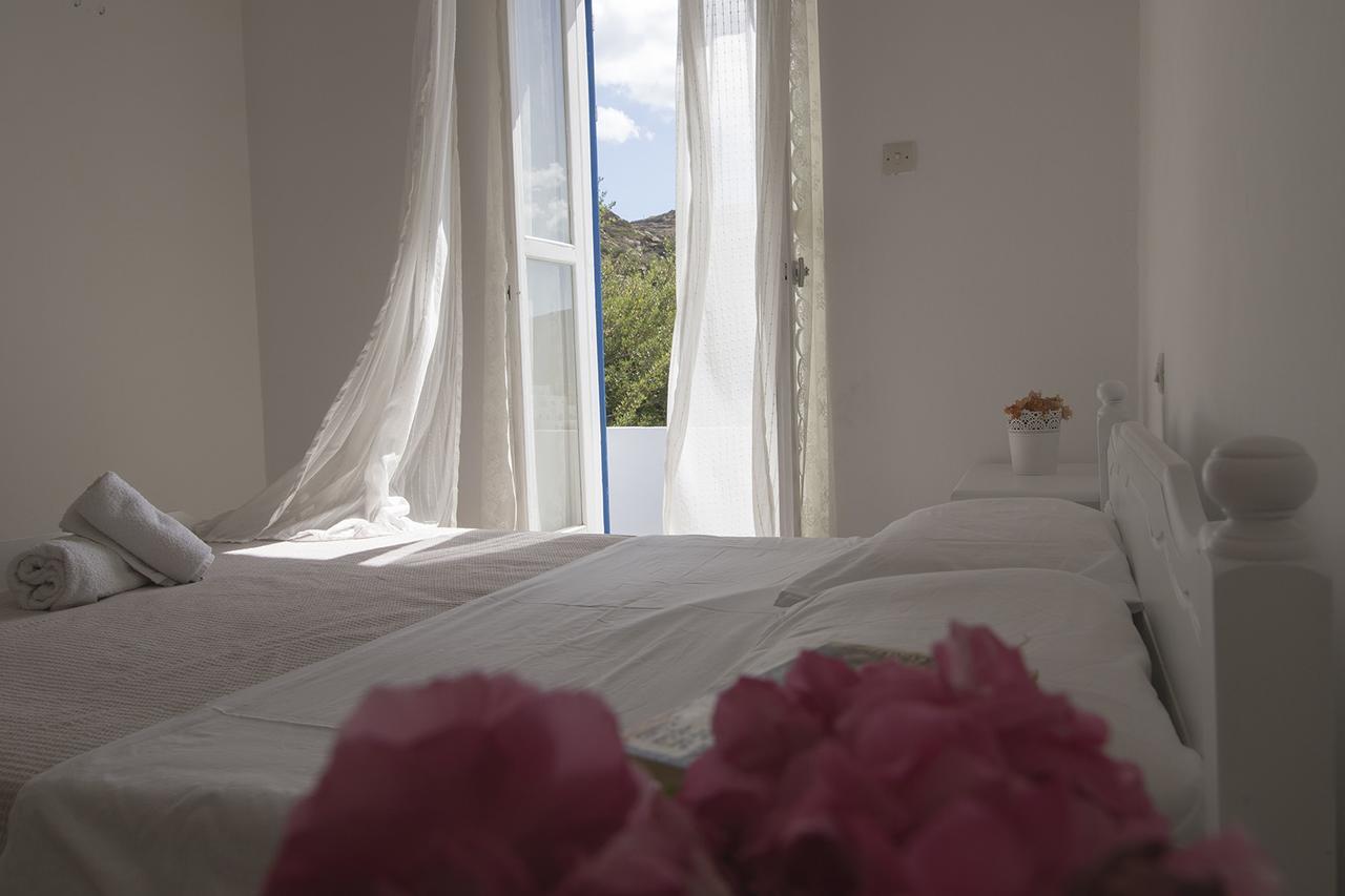 Armadoros Hotel / Ios Backpackers Экстерьер фото