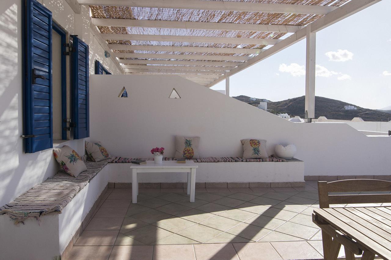 Armadoros Hotel / Ios Backpackers Экстерьер фото