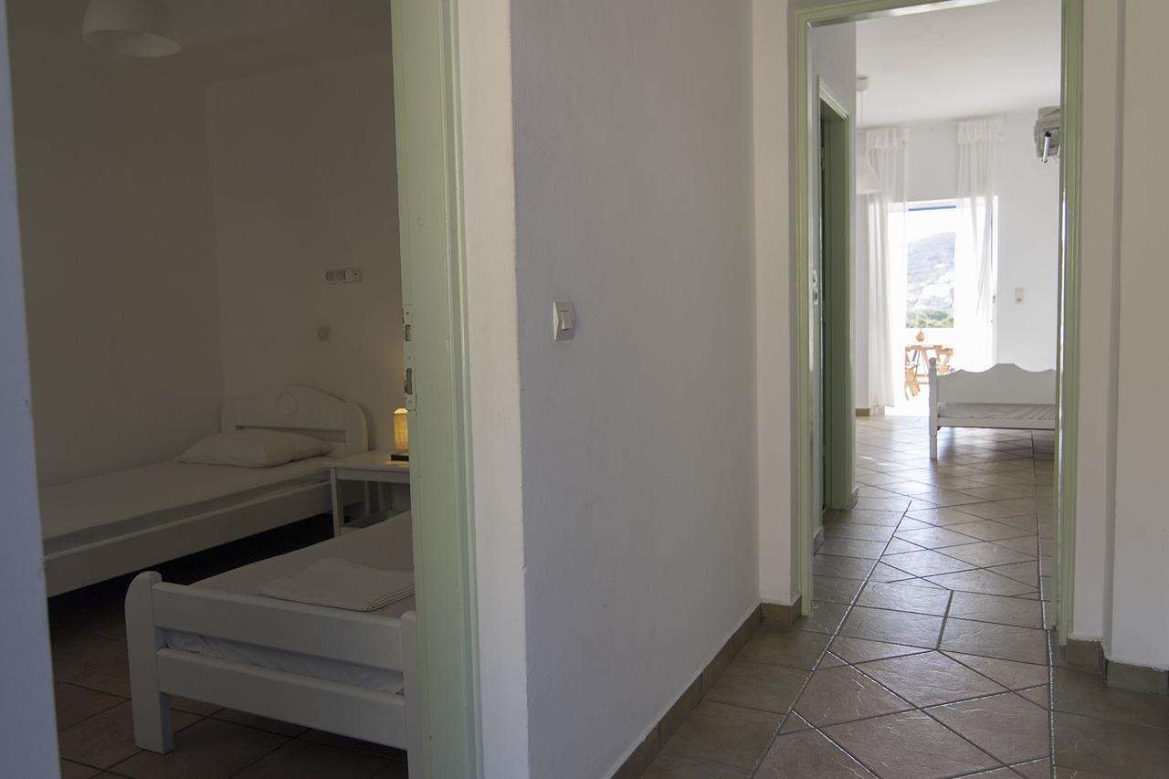 Armadoros Hotel / Ios Backpackers Экстерьер фото