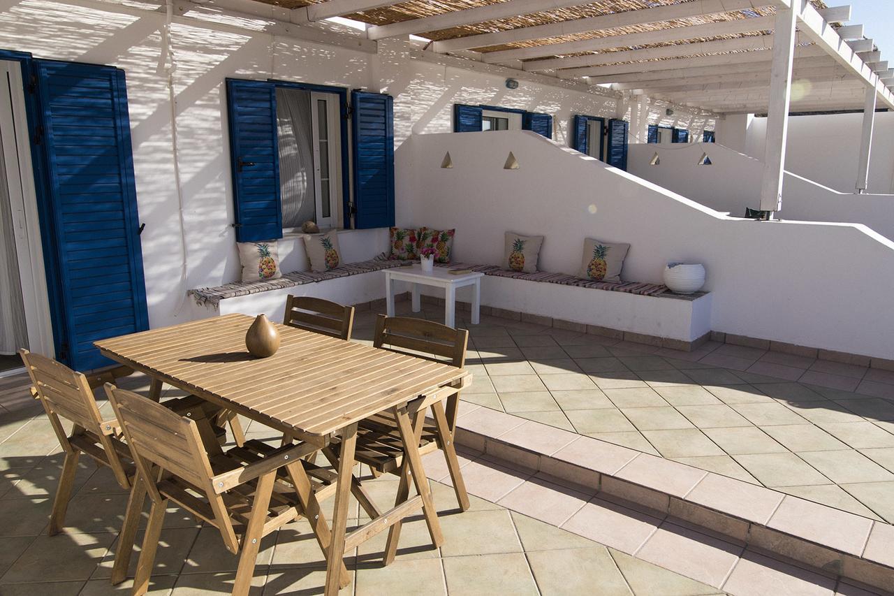 Armadoros Hotel / Ios Backpackers Экстерьер фото