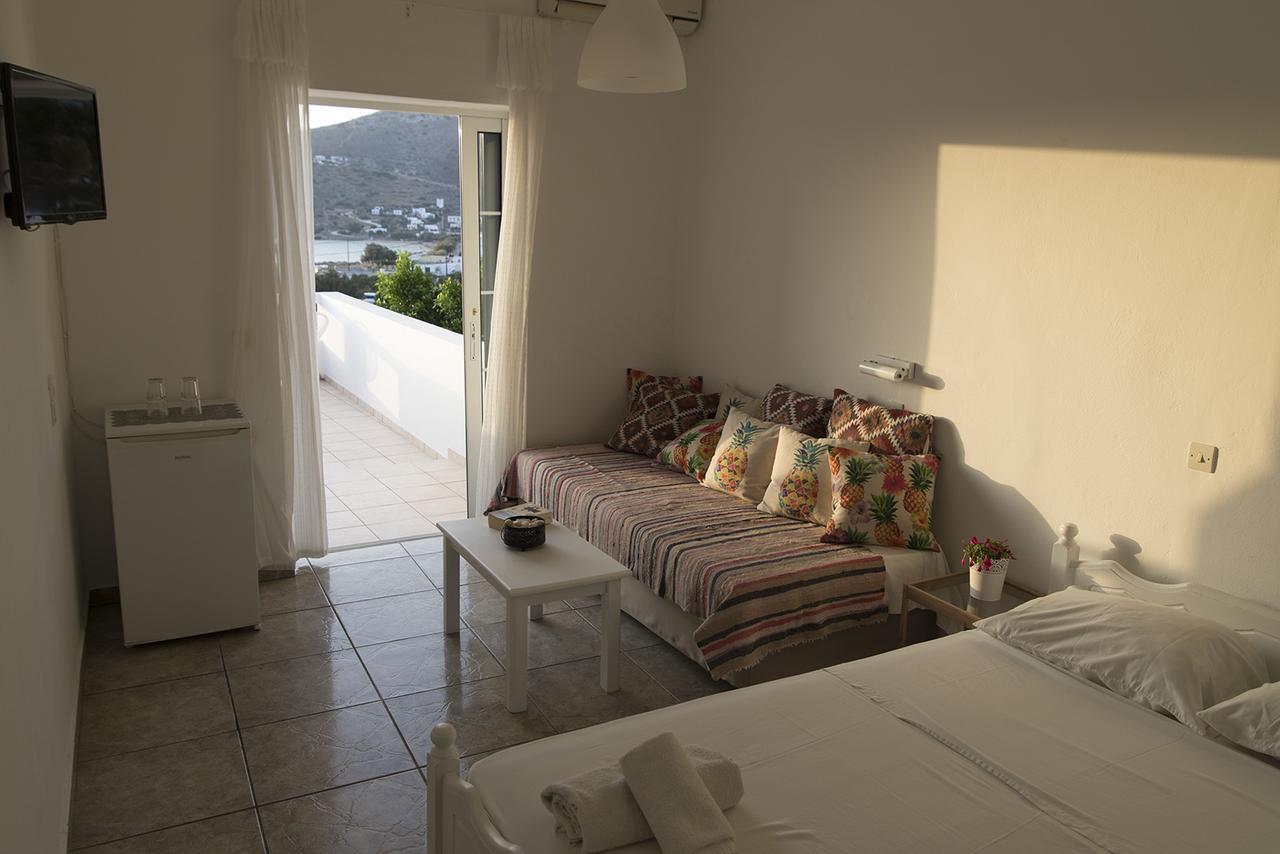 Armadoros Hotel / Ios Backpackers Экстерьер фото