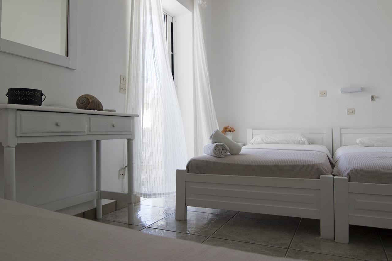 Armadoros Hotel / Ios Backpackers Экстерьер фото