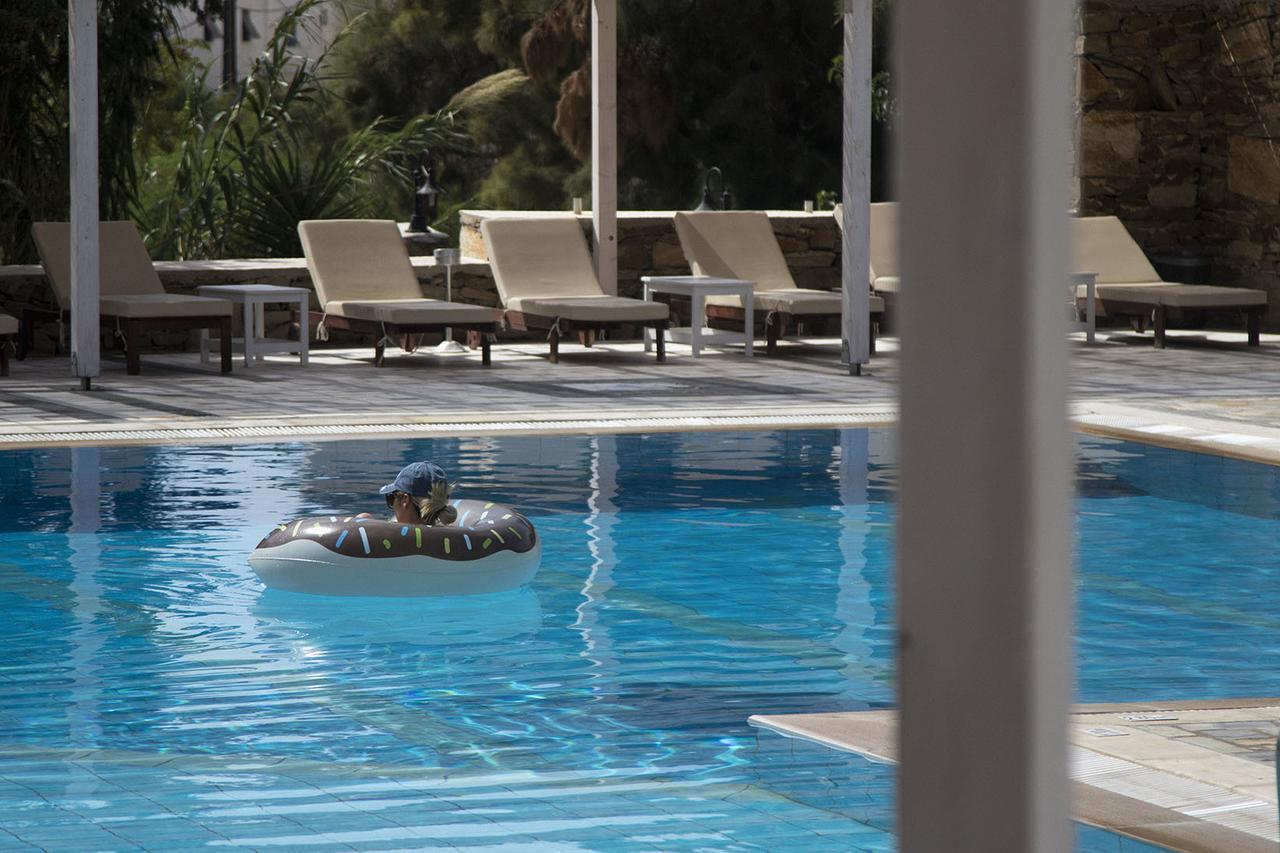 Armadoros Hotel / Ios Backpackers Экстерьер фото