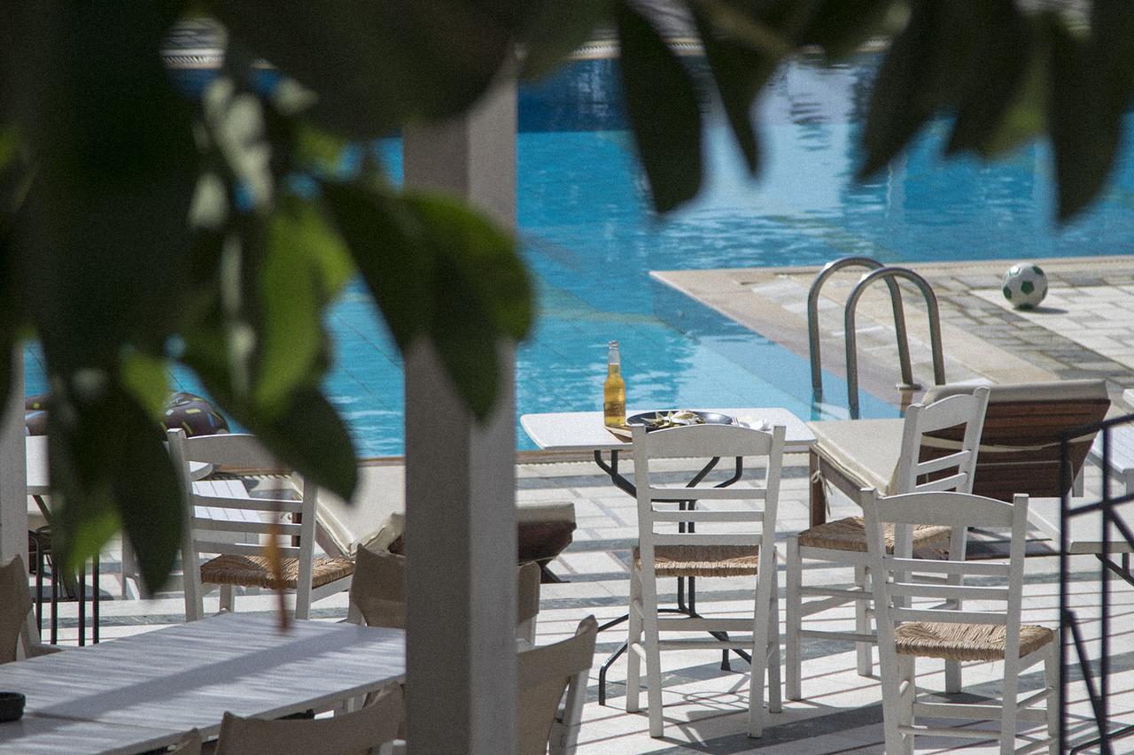 Armadoros Hotel / Ios Backpackers Экстерьер фото