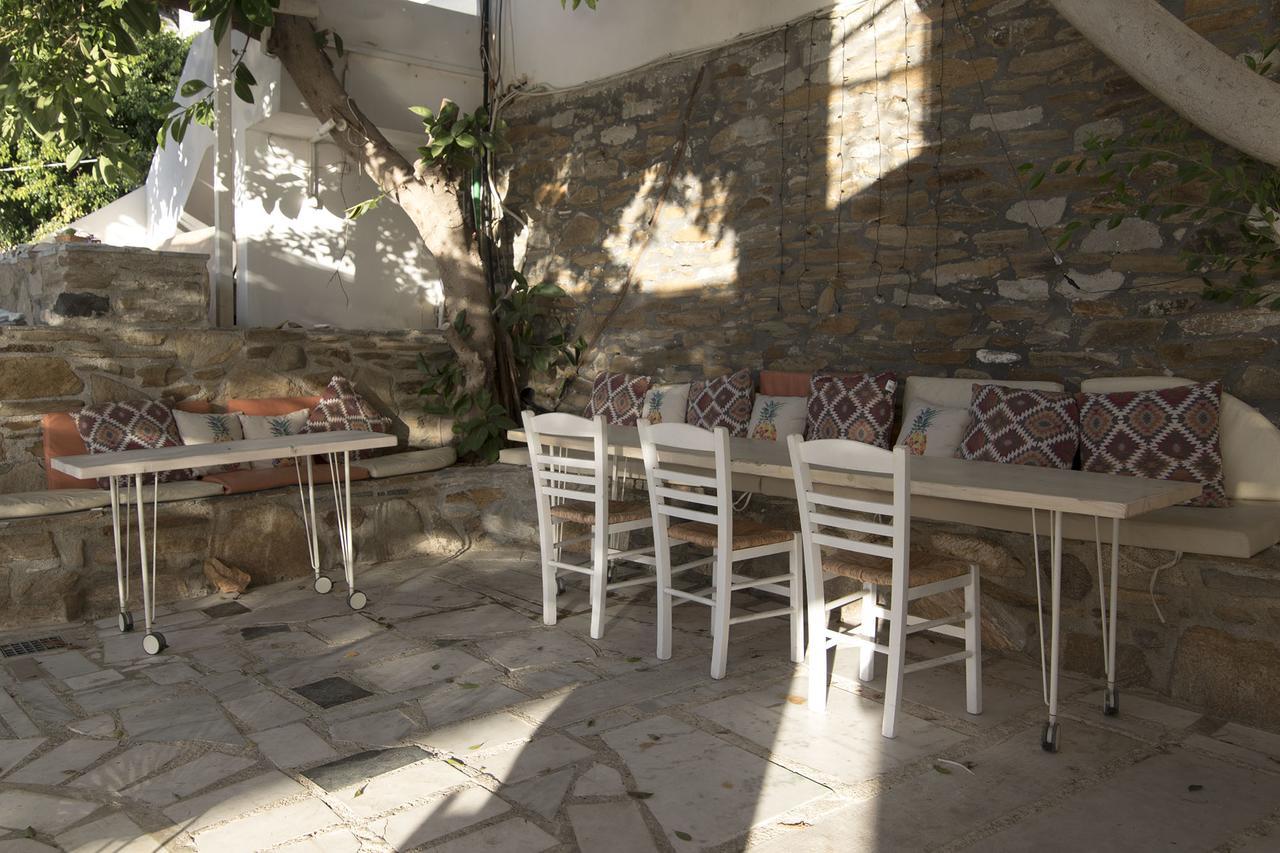 Armadoros Hotel / Ios Backpackers Экстерьер фото